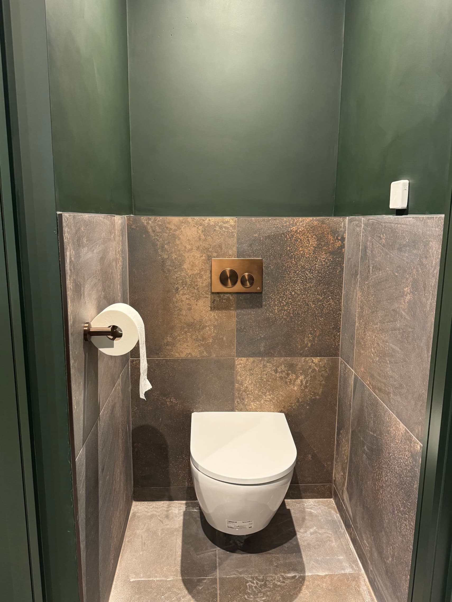 Tiling work by K Hadden Tiling — photo 2